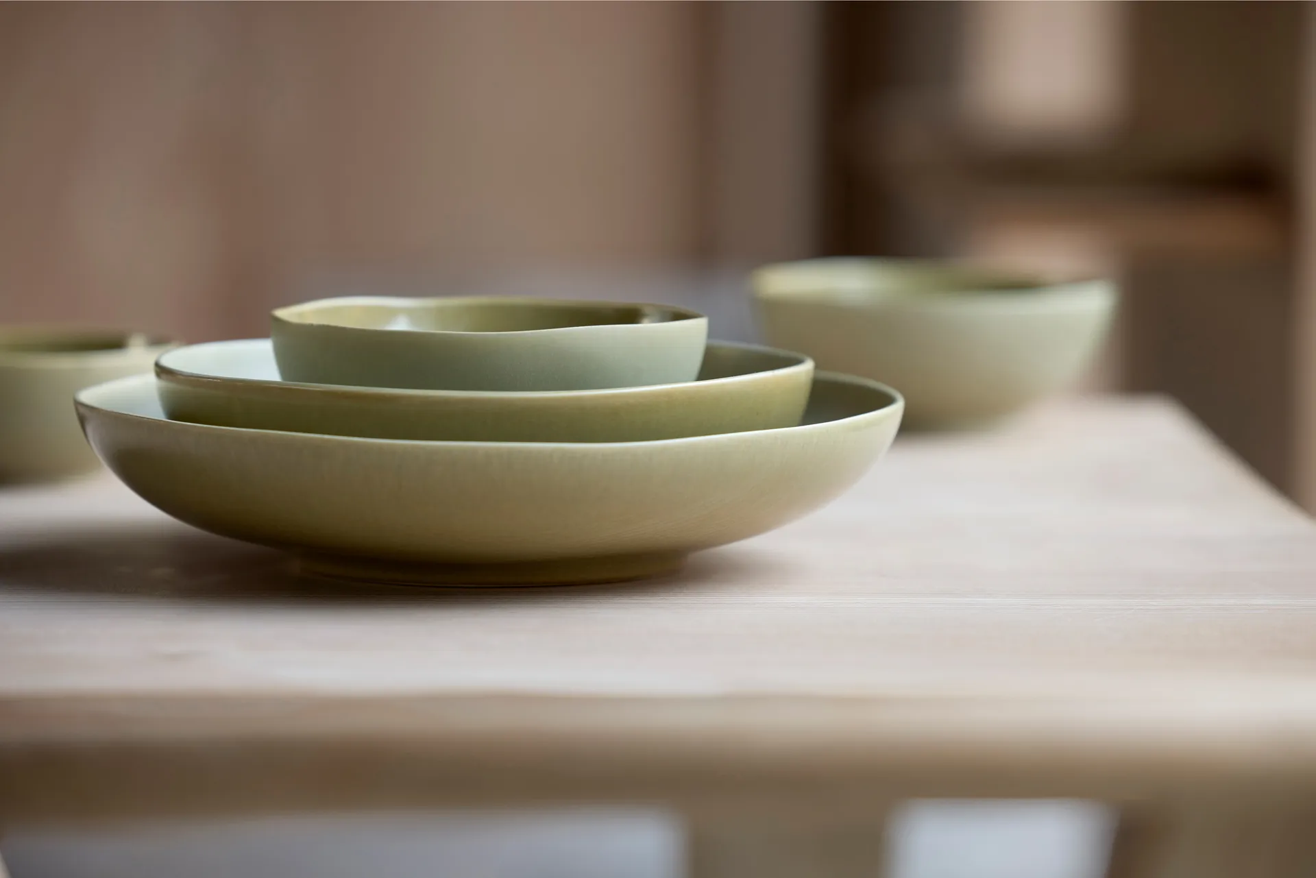 Shoku salad bowl Ø28 cm, Pure Green Villa Collection
