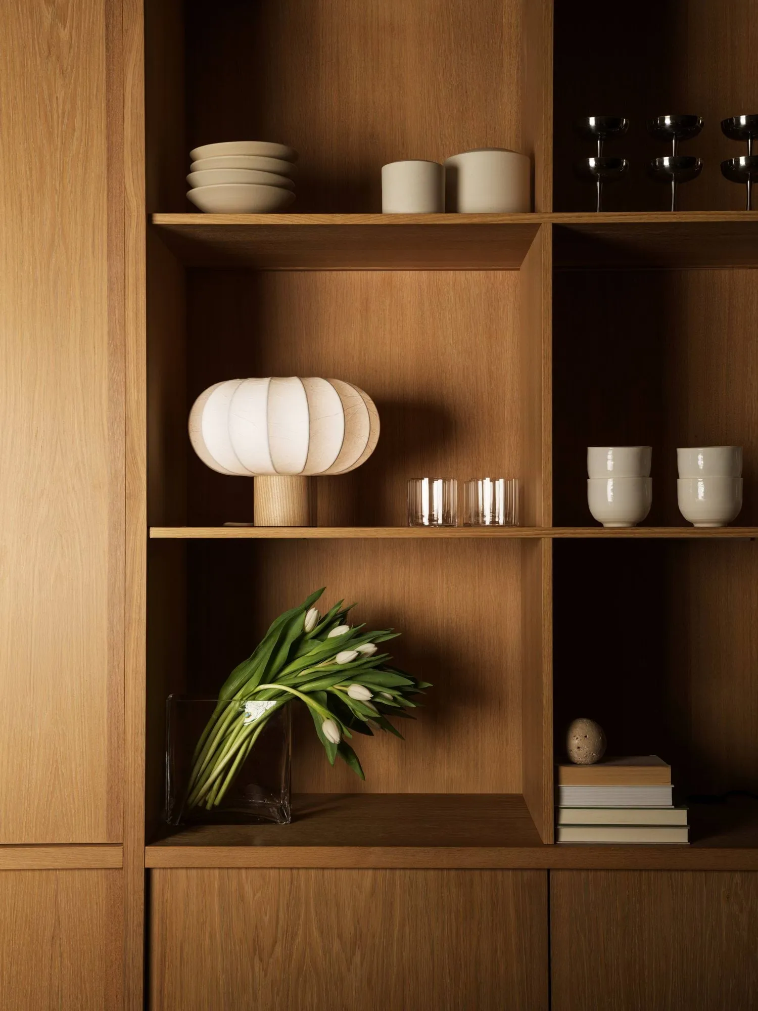 Lunari table lamp, White-Natural ash, Ø32x24 cm Watt & Veke