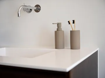 Solo toothbrush mug - Taupe - Zone Denmark