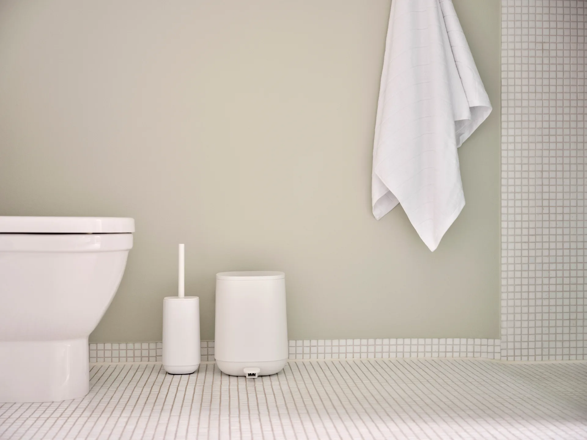 Time toilet brush 36 cm, White Zone Denmark