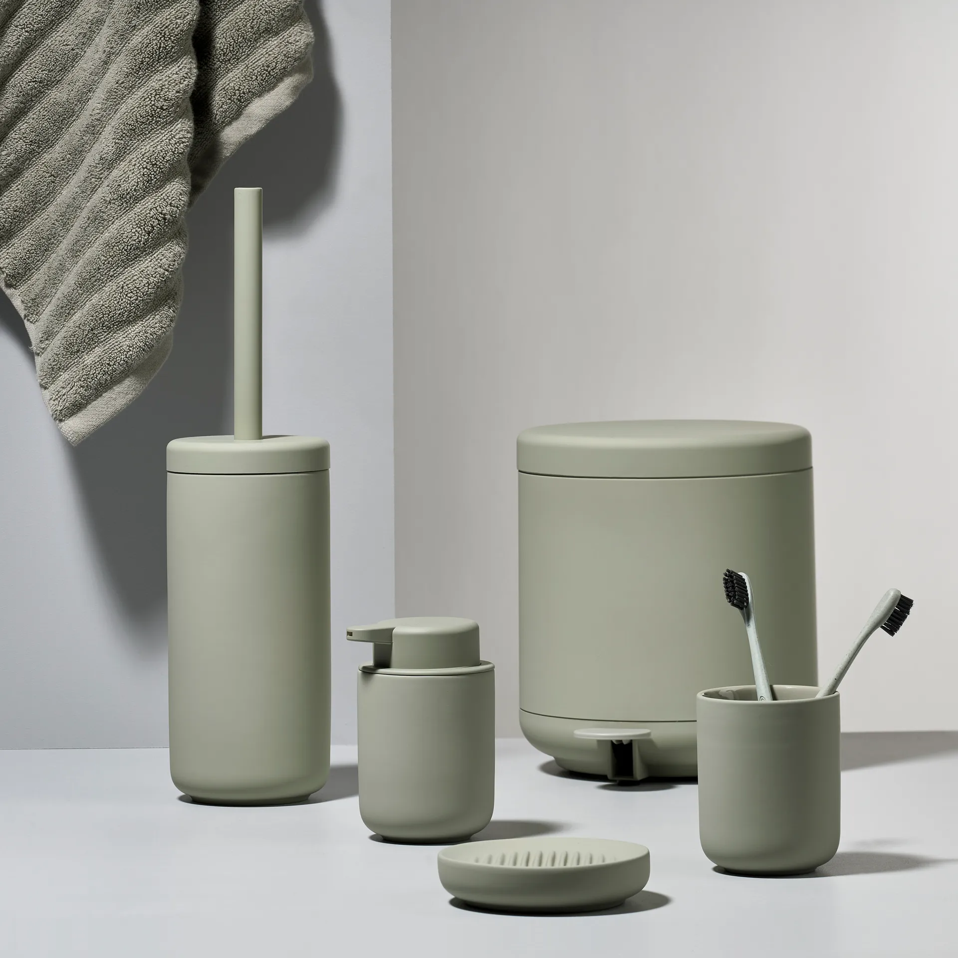 Ume toothbrush holder, Eucalyptus Zone Denmark